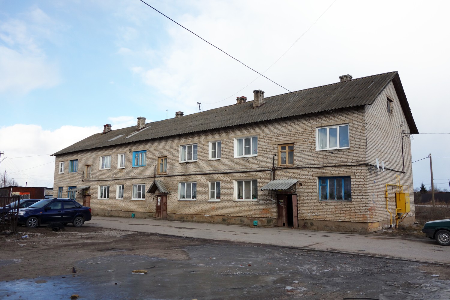 Novgorodsky district, other localities, пос. Волховец, Пионерская улица, 2