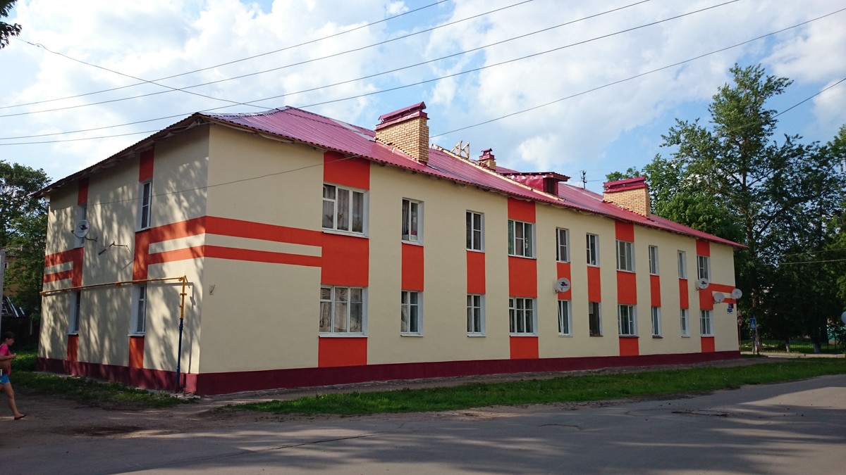 Великий Новгород, Улица Красилова, 51 / Улица Рогатица, 28