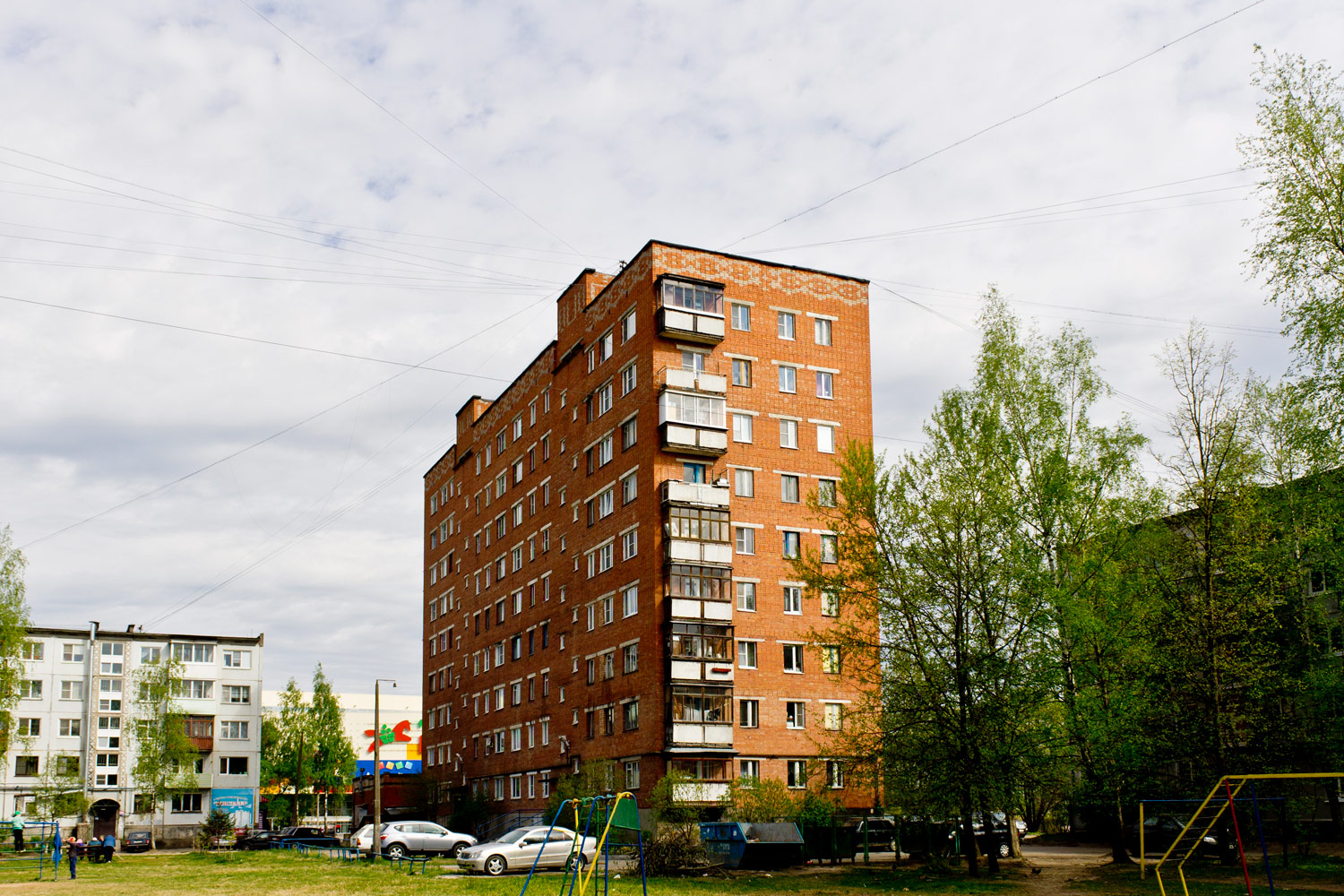 Великий Новгород, Улица Попова, 2 / Улица Ломоносова, 22