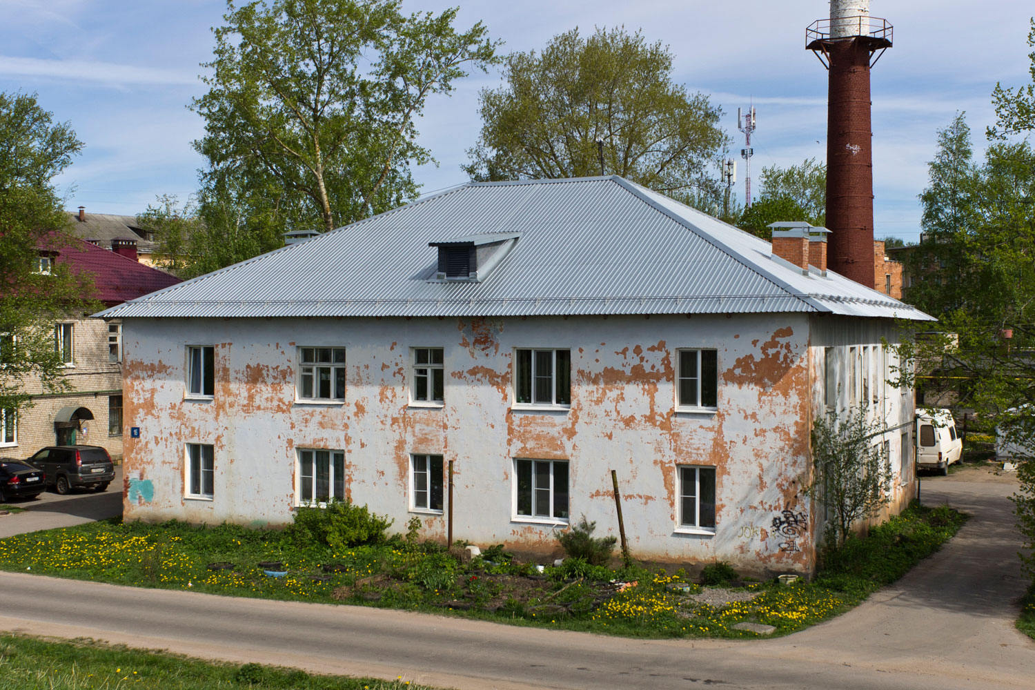 Великий Новгород, Улица Черняховского, 16