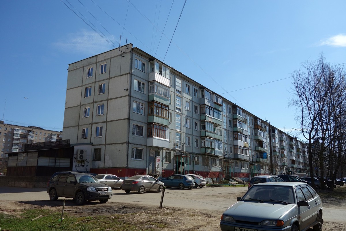 Великий Новгород, Проспект Мира, 28 корп. 1; Проспект Мира, 28 корп. 1