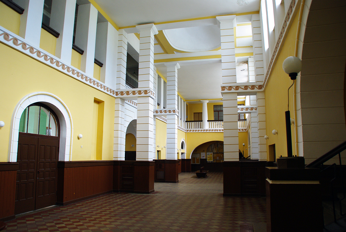 Гулбене, Dzelzceļa iela, 8