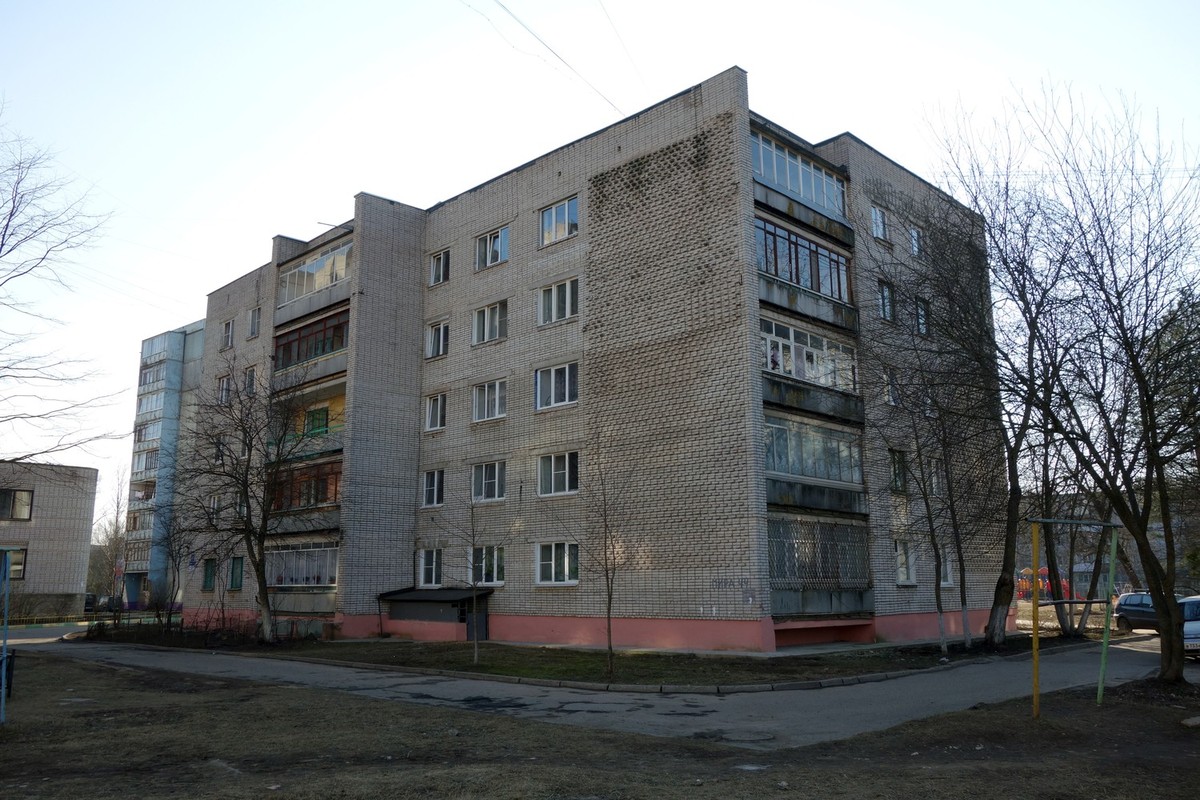 Великий Новгород, Проспект Мира, 44