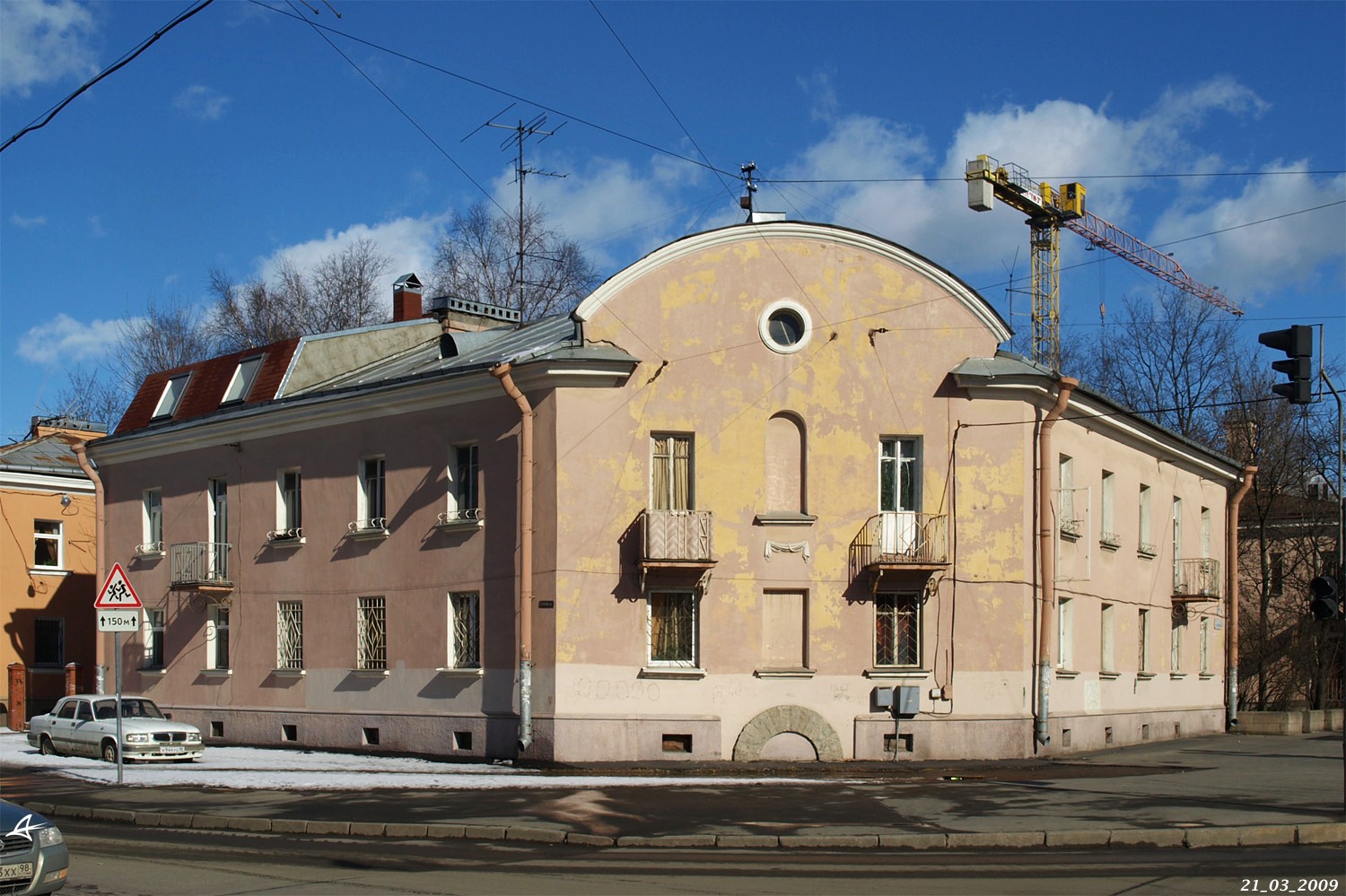 Sankt Petersburg, Улица Савушкина, 59 / Серебряков переулок, 1