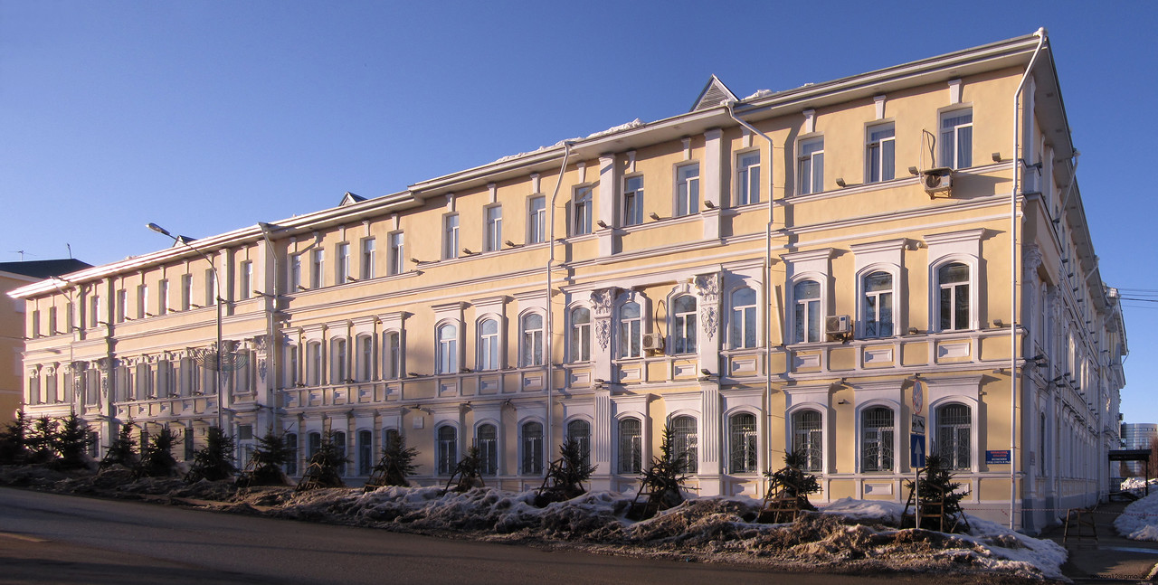 Уфа, Улица Александра Матросова, 1 / Улица Тукаева, 25