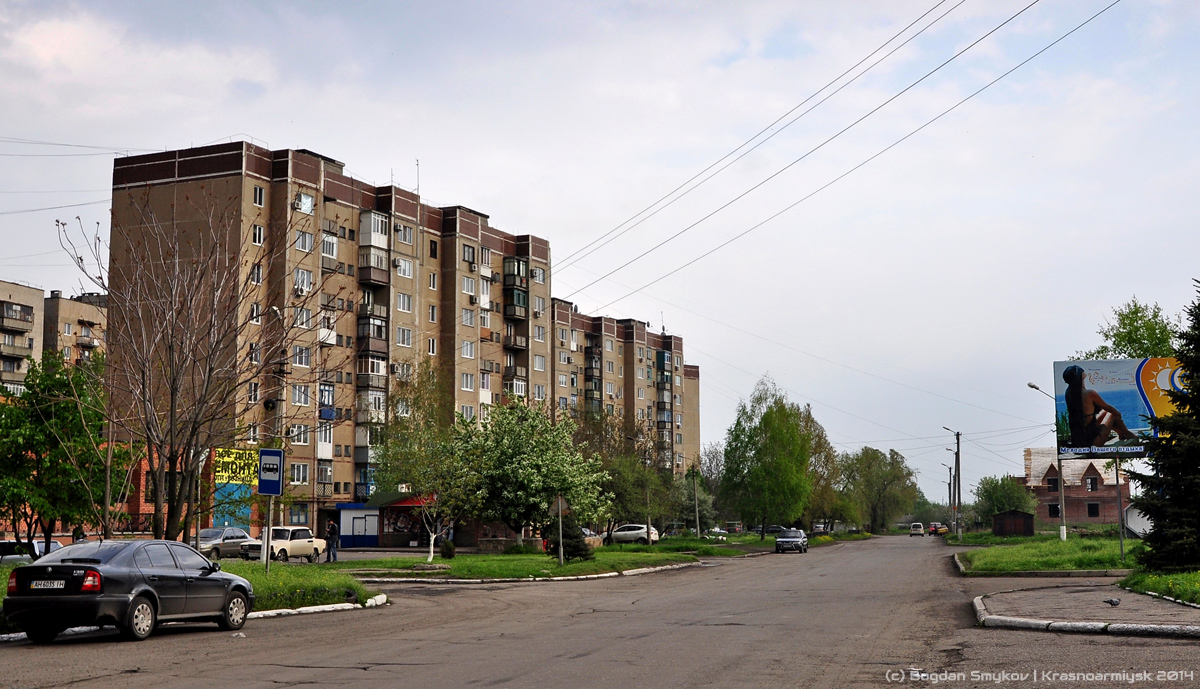 Покровск, Микрорайон Лазурный, 77