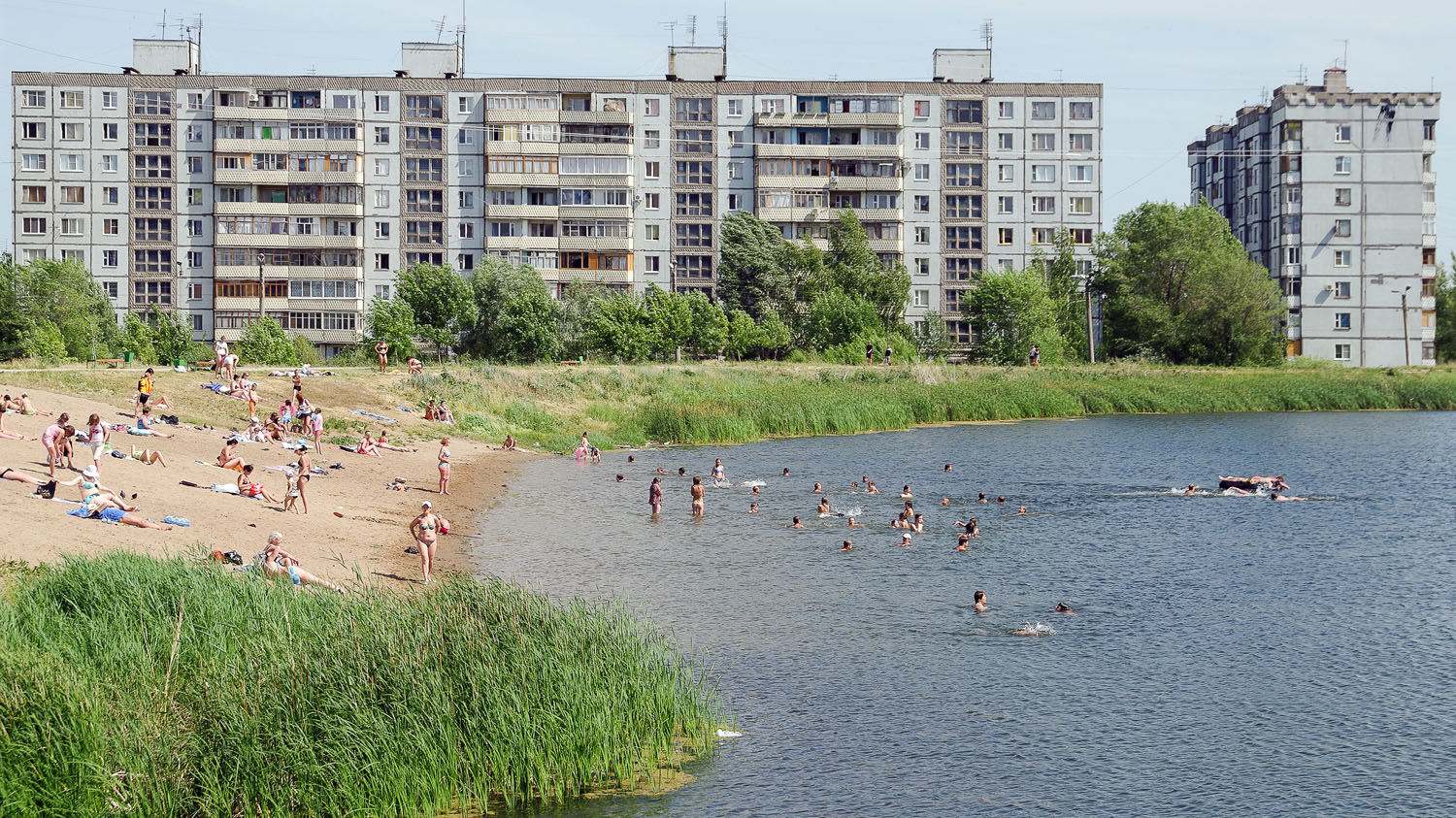 Novokuybyshevsk, Улица Карбышева, 22; Улица Карбышева, 20