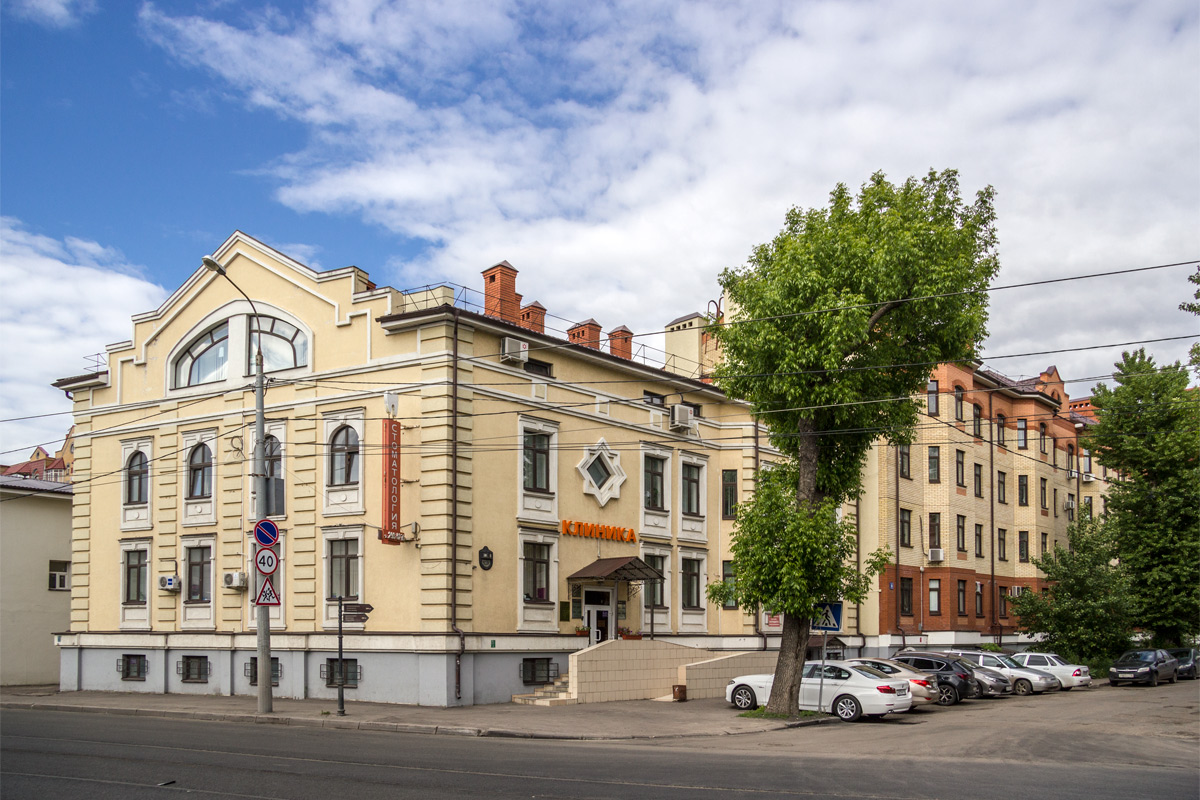 Казань, Улица Сафьян, 8 / Улица Габдуллы Тукая, 79