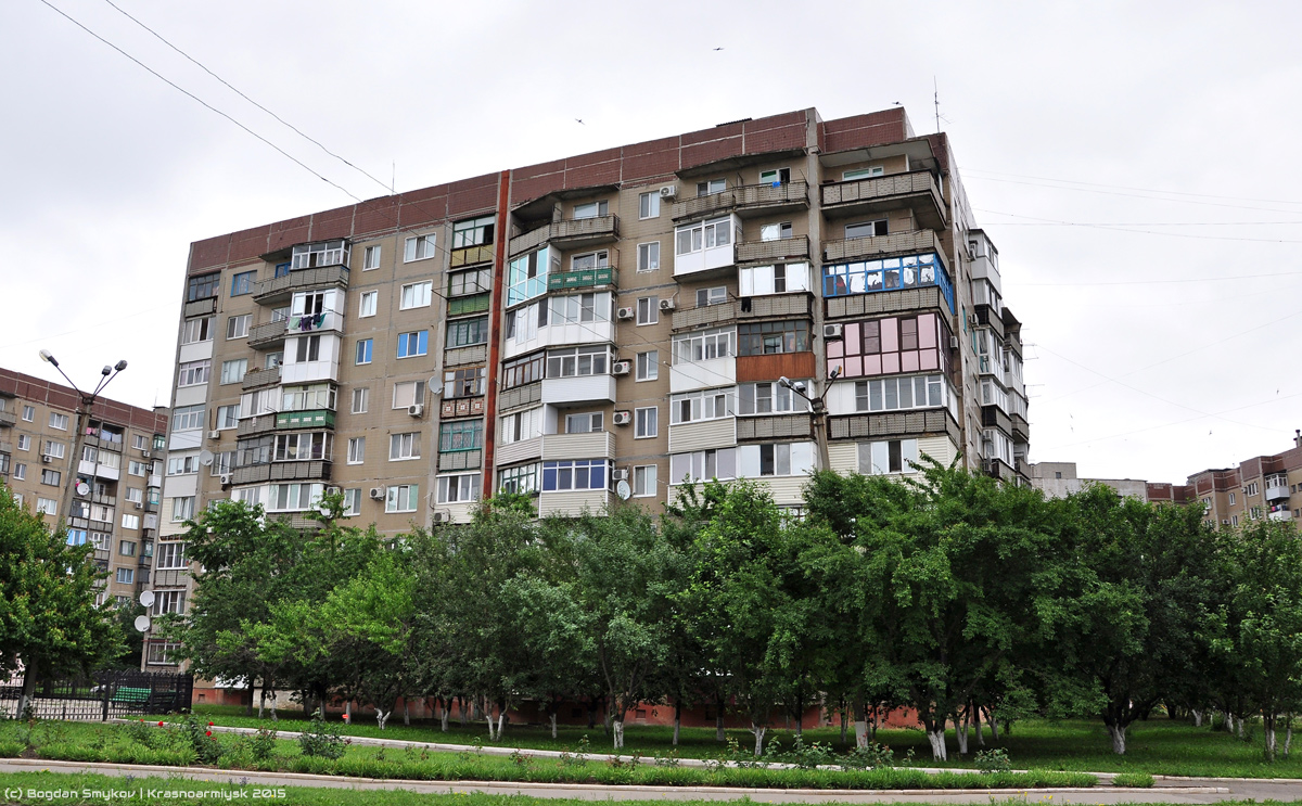 Покровск, Микрорайон Лазурный, 60