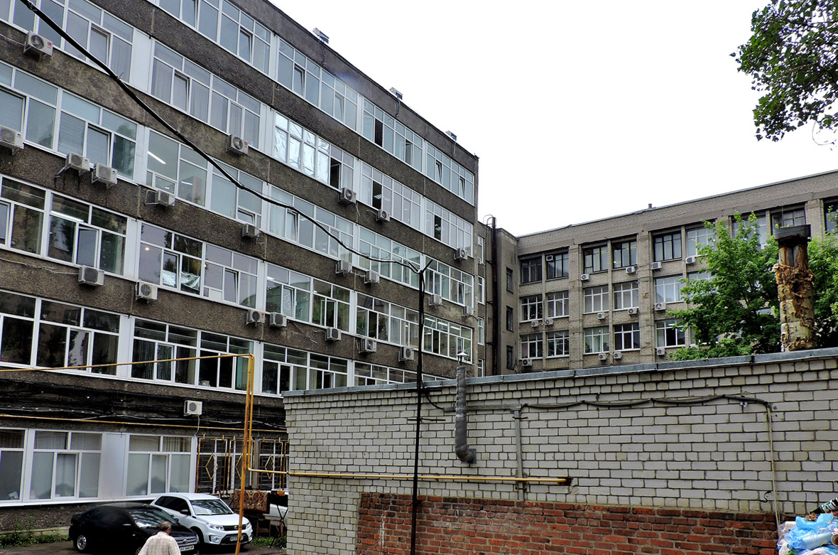 Charków, Тобольская улица, 42; Проспект Науки, 56