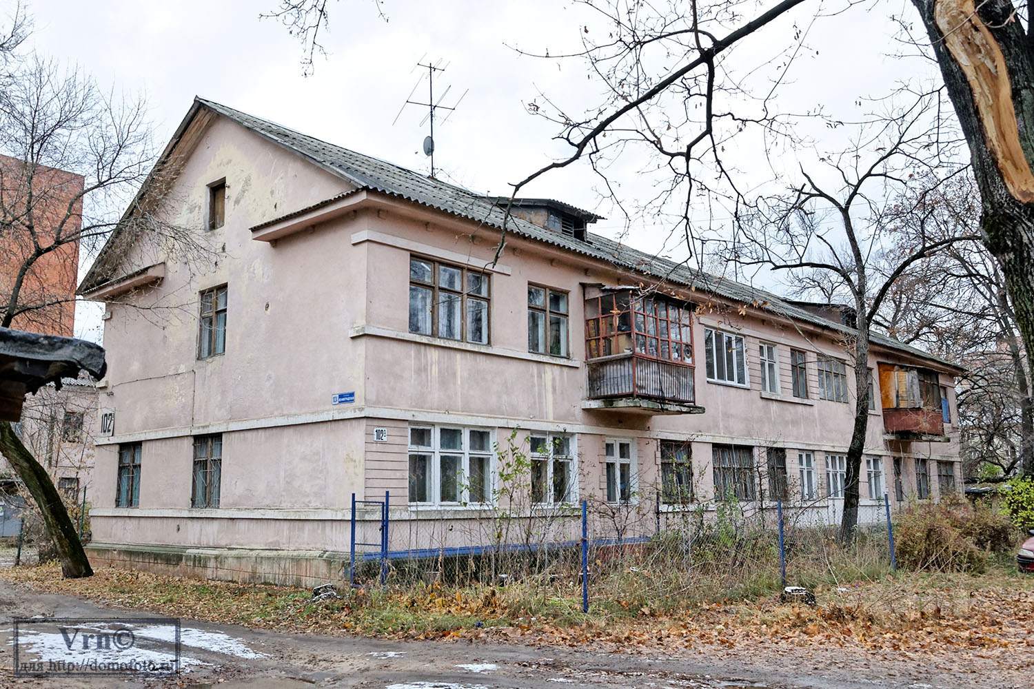 Воронеж, Ленинградская улица, 102А