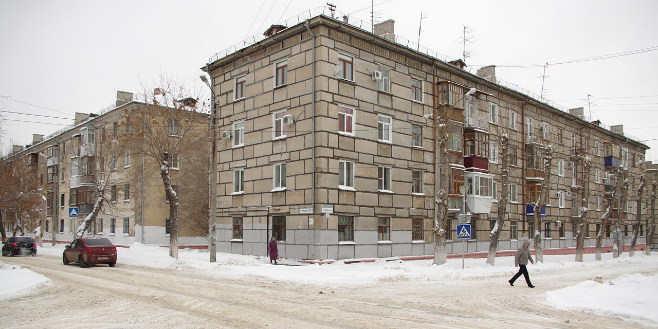 Новокуйбышевск, Улица Чернышевского, 21 / Ленинградская улица, 7