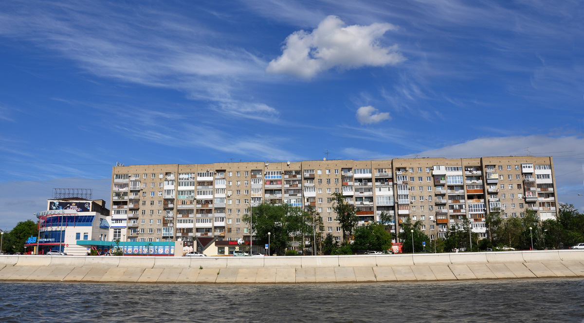 Омск, Иртышская набережная, 12