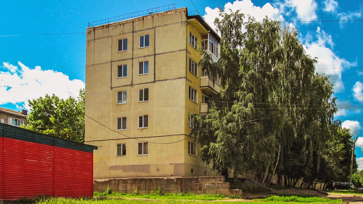 Ufa, Улица Богдана Хмельницкого, 133 / Кремлёвская улица, 63