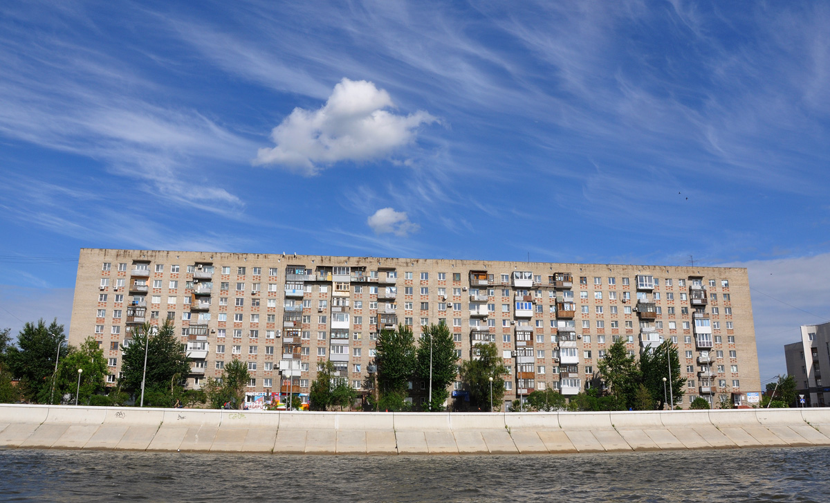 Omsk, Иртышская Набережная, 14