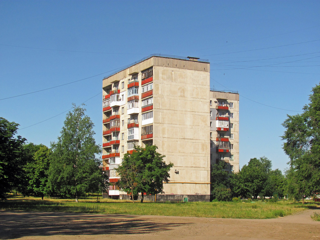 Лисичанск, Квартал 40 лет Победы, 16