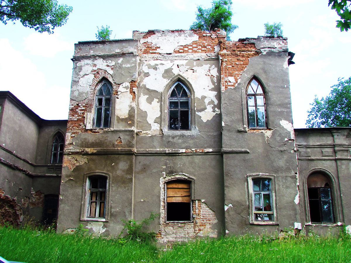 Люботин, Улица Хижного, 16