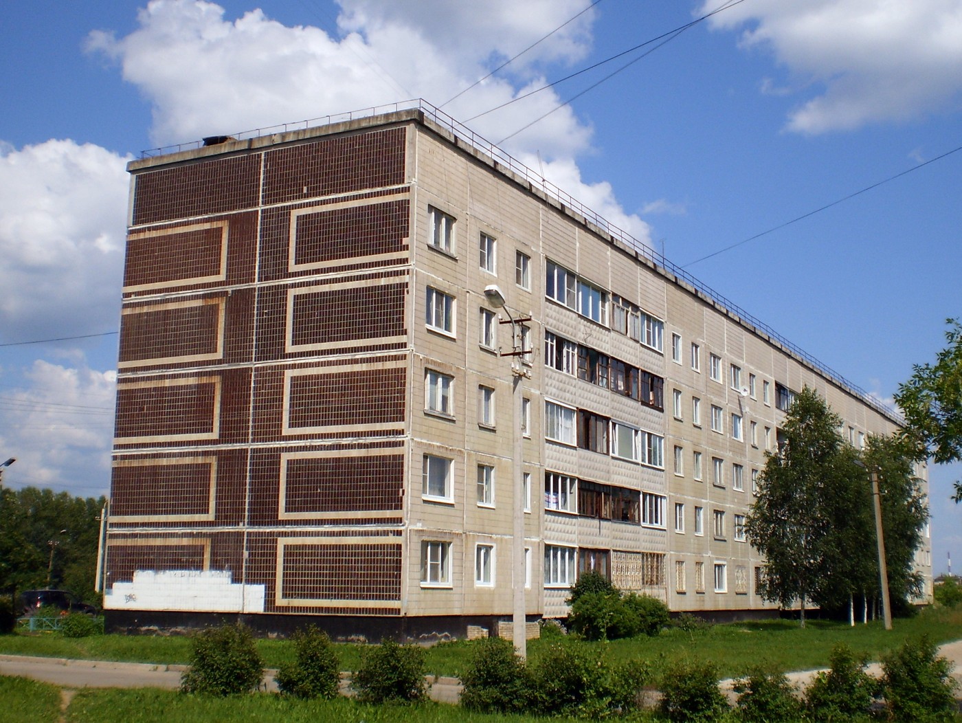 Кириши, Восточная улица, 14