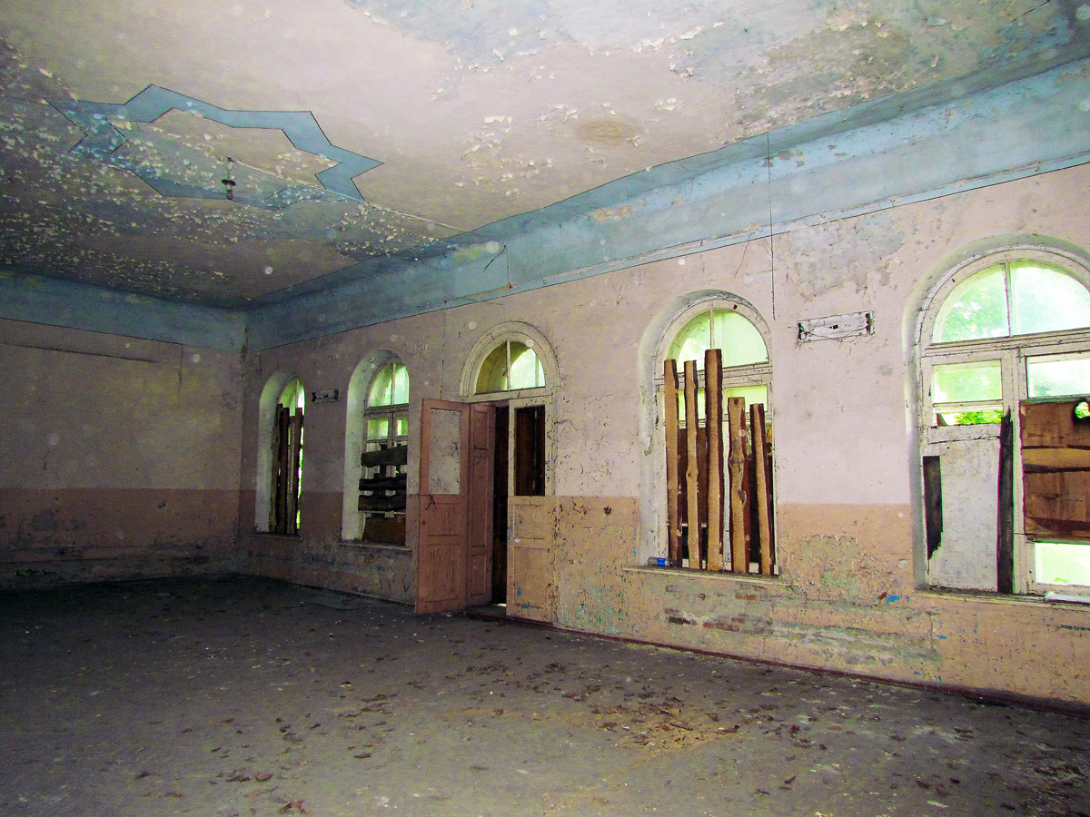 Люботин, Улица Хижного, 16