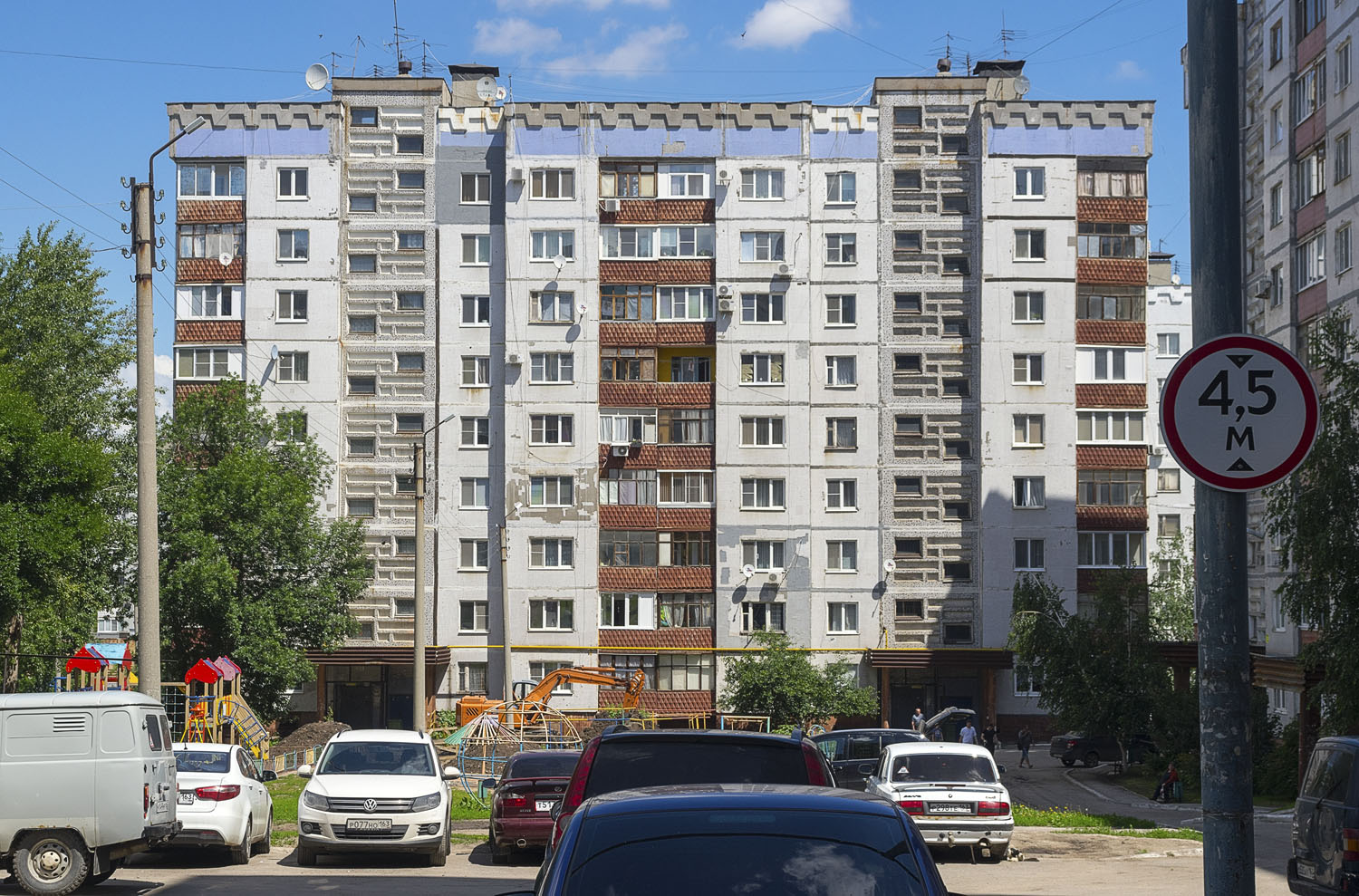 Novokuybyshevsk, Улица Бочарикова, 8А