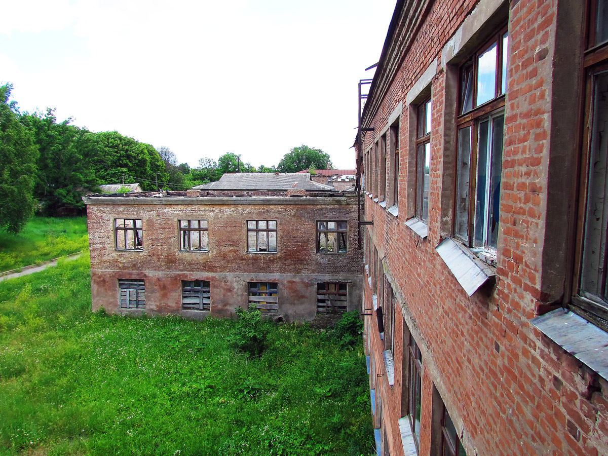 Люботин, Улица Хижного, 16
