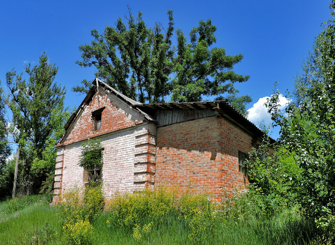 Люботин, Улица Хижного, 16