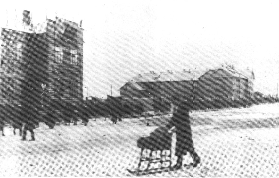 Нарьян-Мар, Улица Смидовича, 23 / Улица Победы, 1; Улица Смидовича, 19 / Улица Тыко Вылки, 2