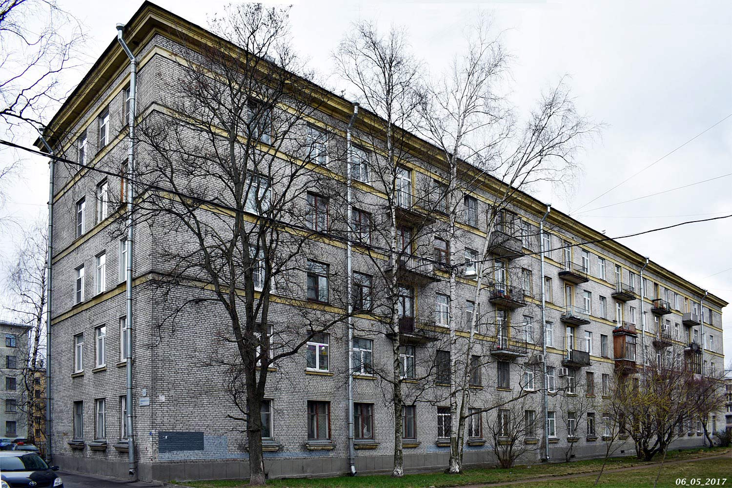 Санкт-Петербург, Синявинская улица, 14