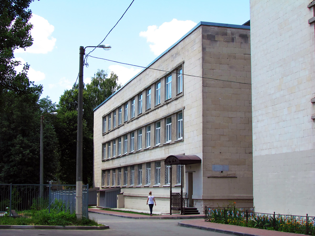 Харьков, Улица Есенина, 8-8А-8Б