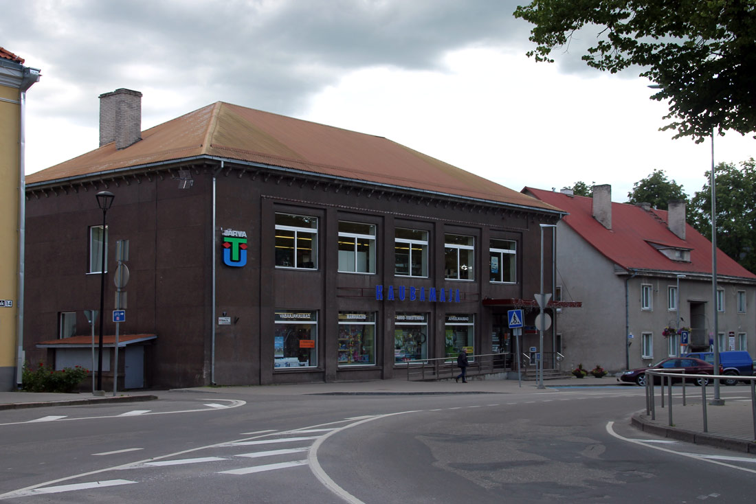 Пайде, Keskväljak, 14