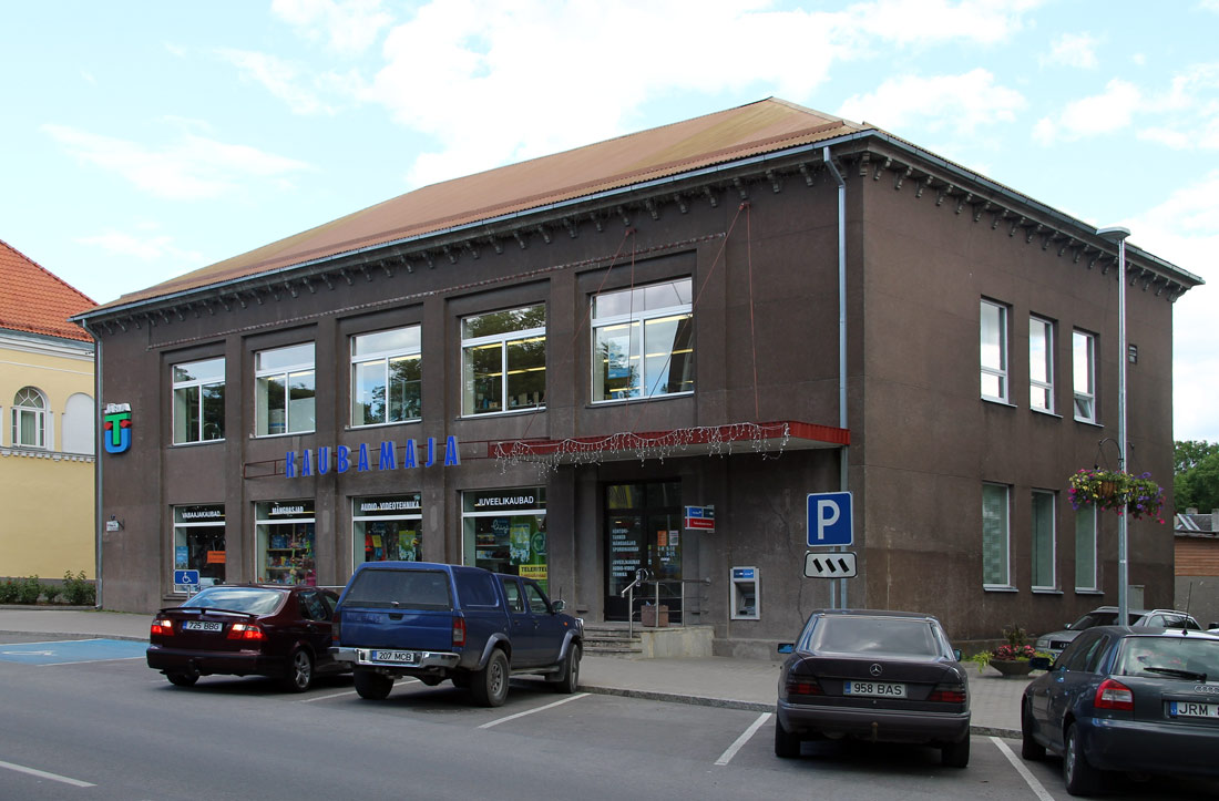 Пайде, Keskväljak, 14
