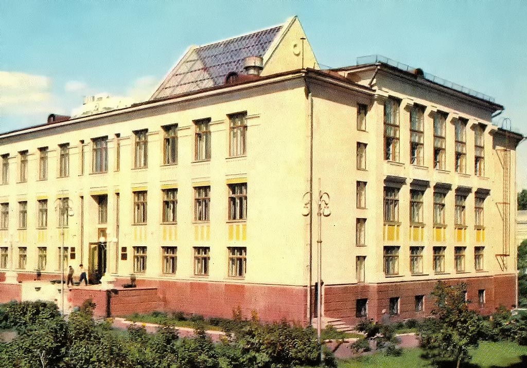 Уфа, Улица Ленина, 4 / Советская улица, 5