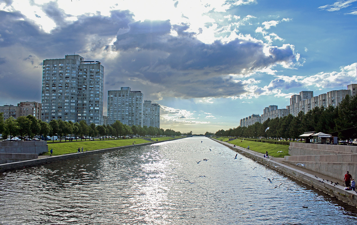 Sankt Petersburg, Новосмоленская набережная, 4; Новосмоленская набережная, 6