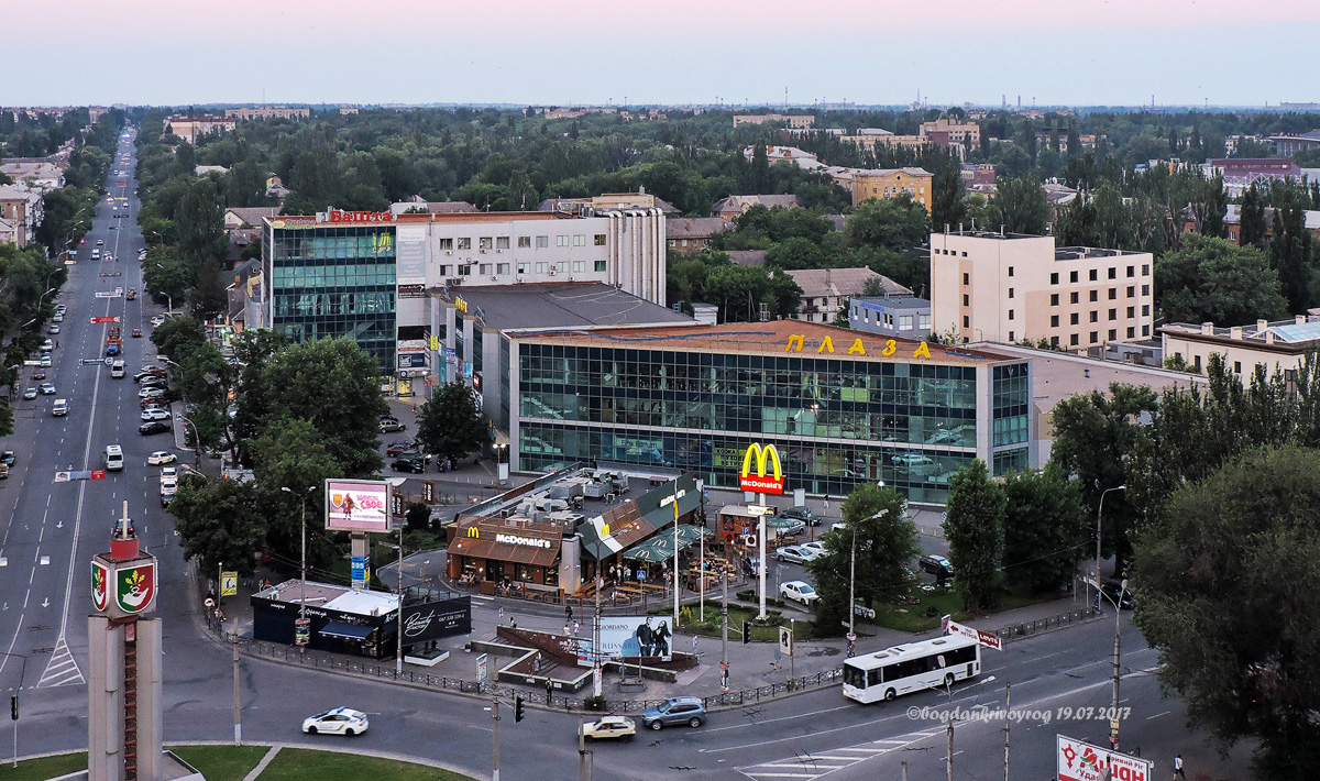 Кривой Рог, Проспект Гагарина, 4; Проспект Гагарина, 4Б; Проспект Гагарина, 4А; Проспект Гагарина, 2; Проспект Гагарина, 4Г