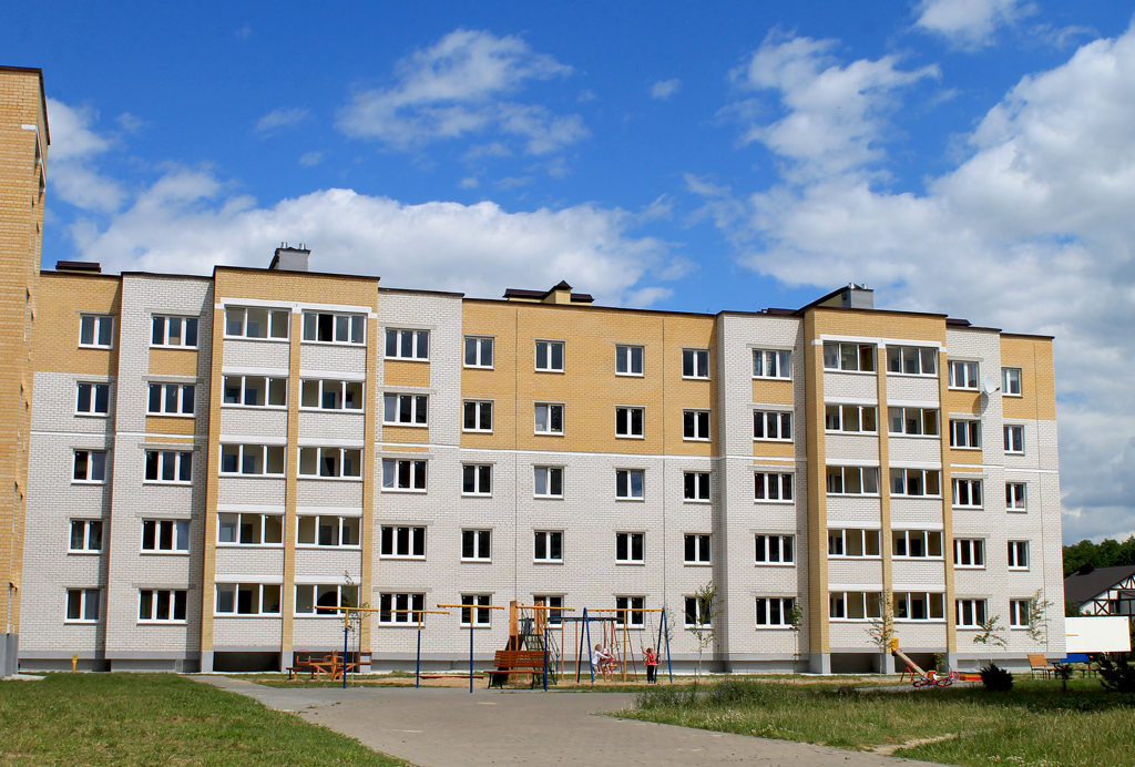 Жабинка, Молодёжная улица, 14