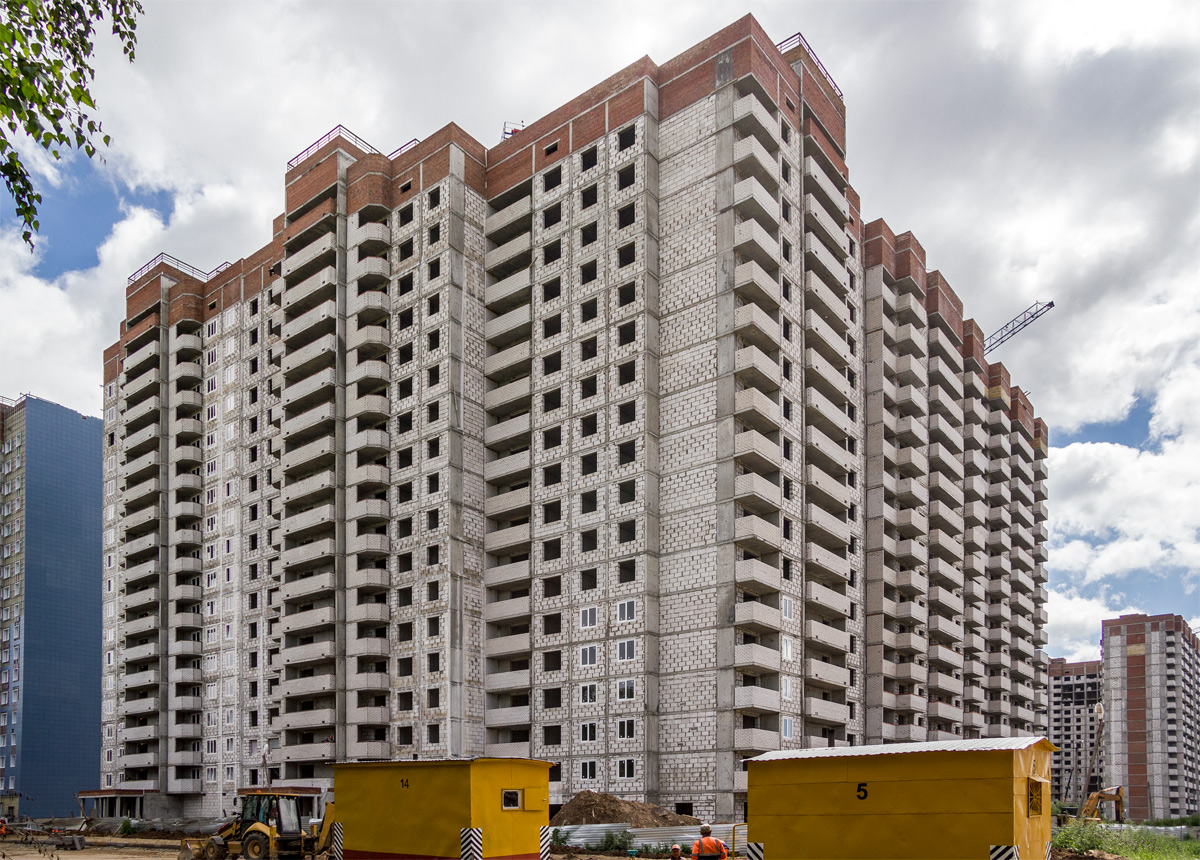 Казань, Улица Виктора Сажинова, 6 / Улица Тансык, 9