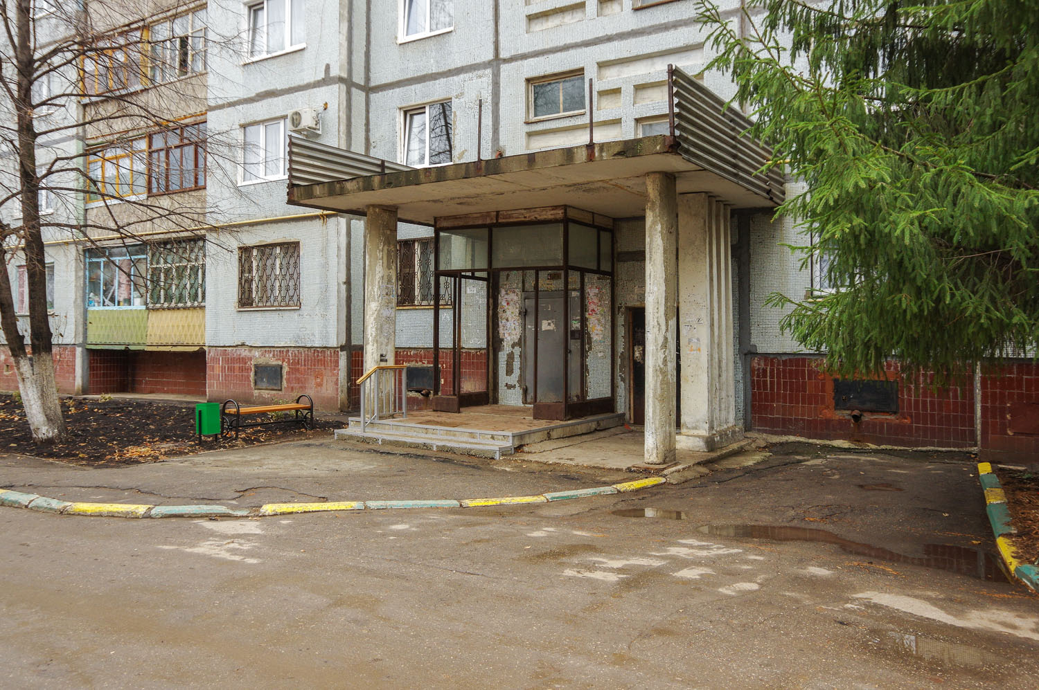 Novokuybyshevsk, Улица Свердлова, 5А