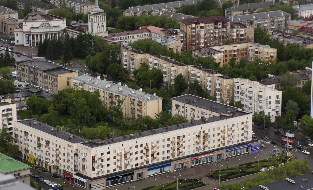 Екатеринбург, Проспект Ленина, 53; Улица Луначарского, 128; Улица Луначарского, 130; Проспект Ленина, 69/5; Проспект Ленина, 69/4; Проспект Ленина, 69/3; Проспект Ленина, 69/2