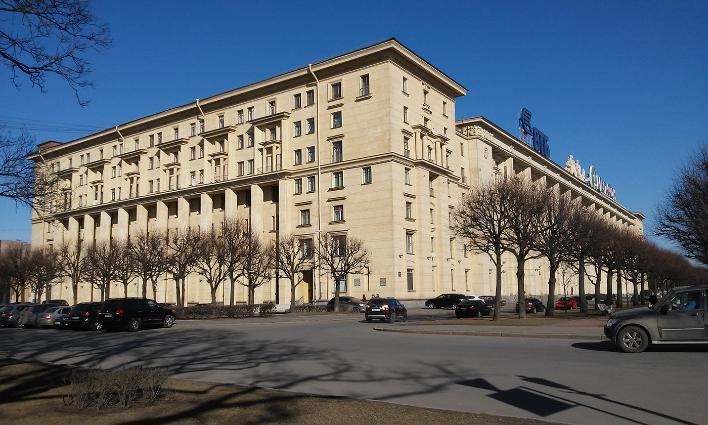 Санкт-Петербург, Мичуринская улица, 1