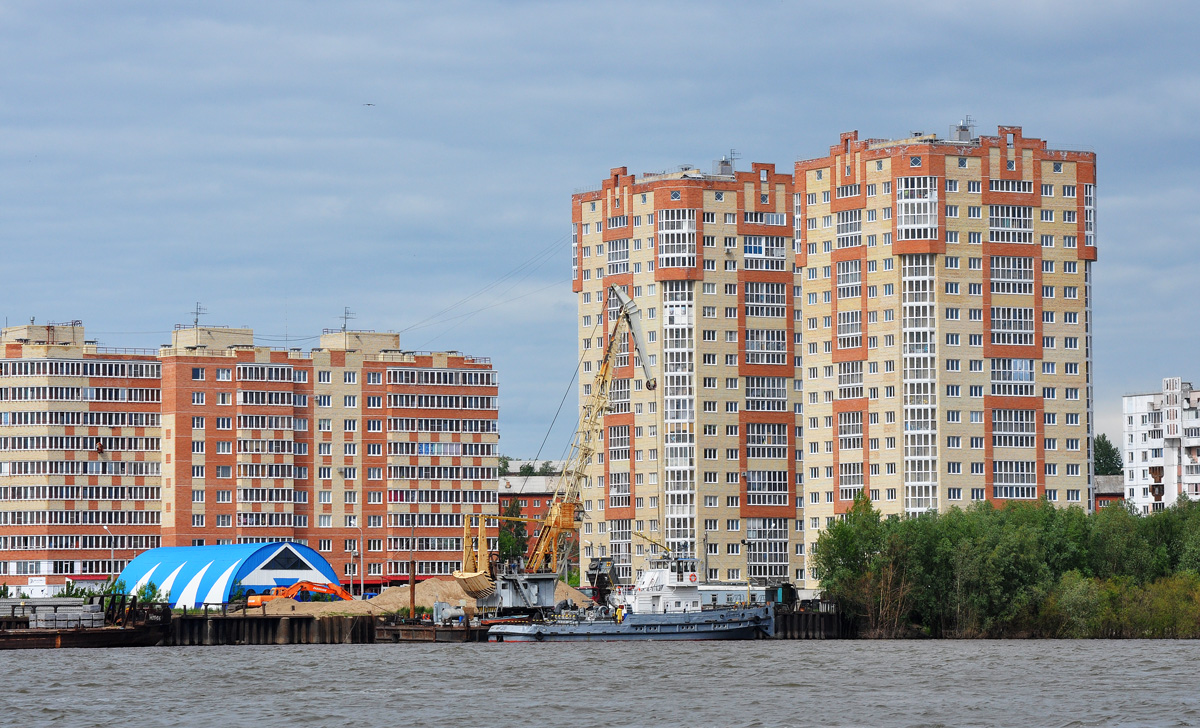 Омск, Пригородная улица, 21/3; Пригородная улица, 21/2; Пригородная улица, 23/2
