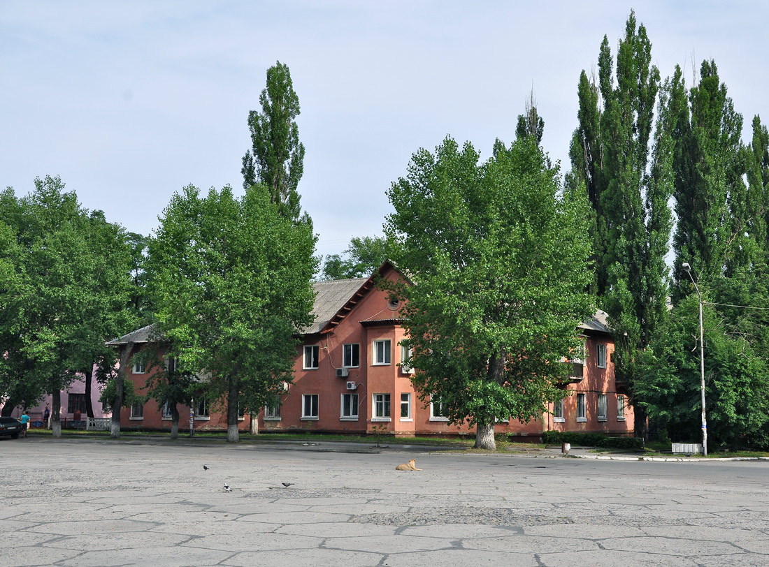 Днепр, Улица Космонавта Волкова, 16