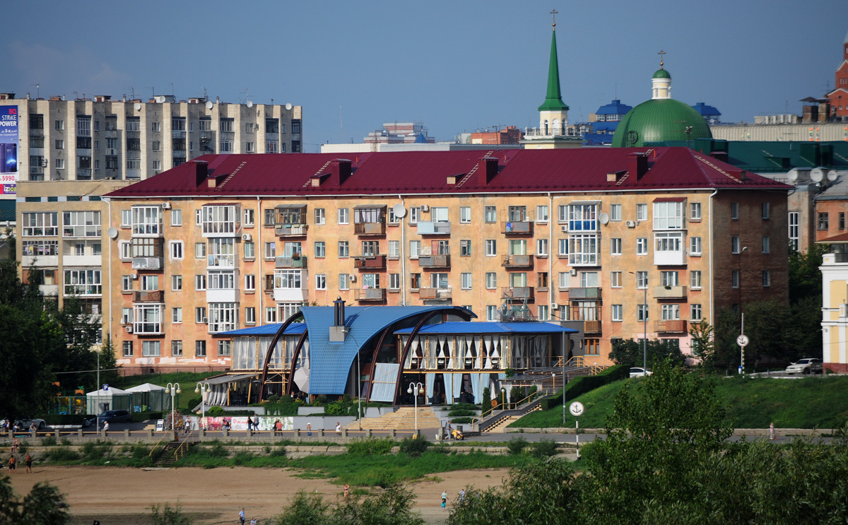 Омск, Съездовская улица, 1; Улица 8 Марта, 4