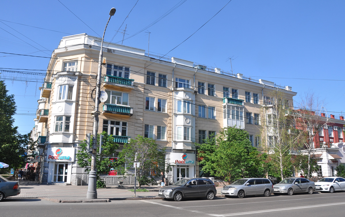 Красноярск, Проспект Мира, 104 / Улица Ленина, 119; Проспект Мира, 102а