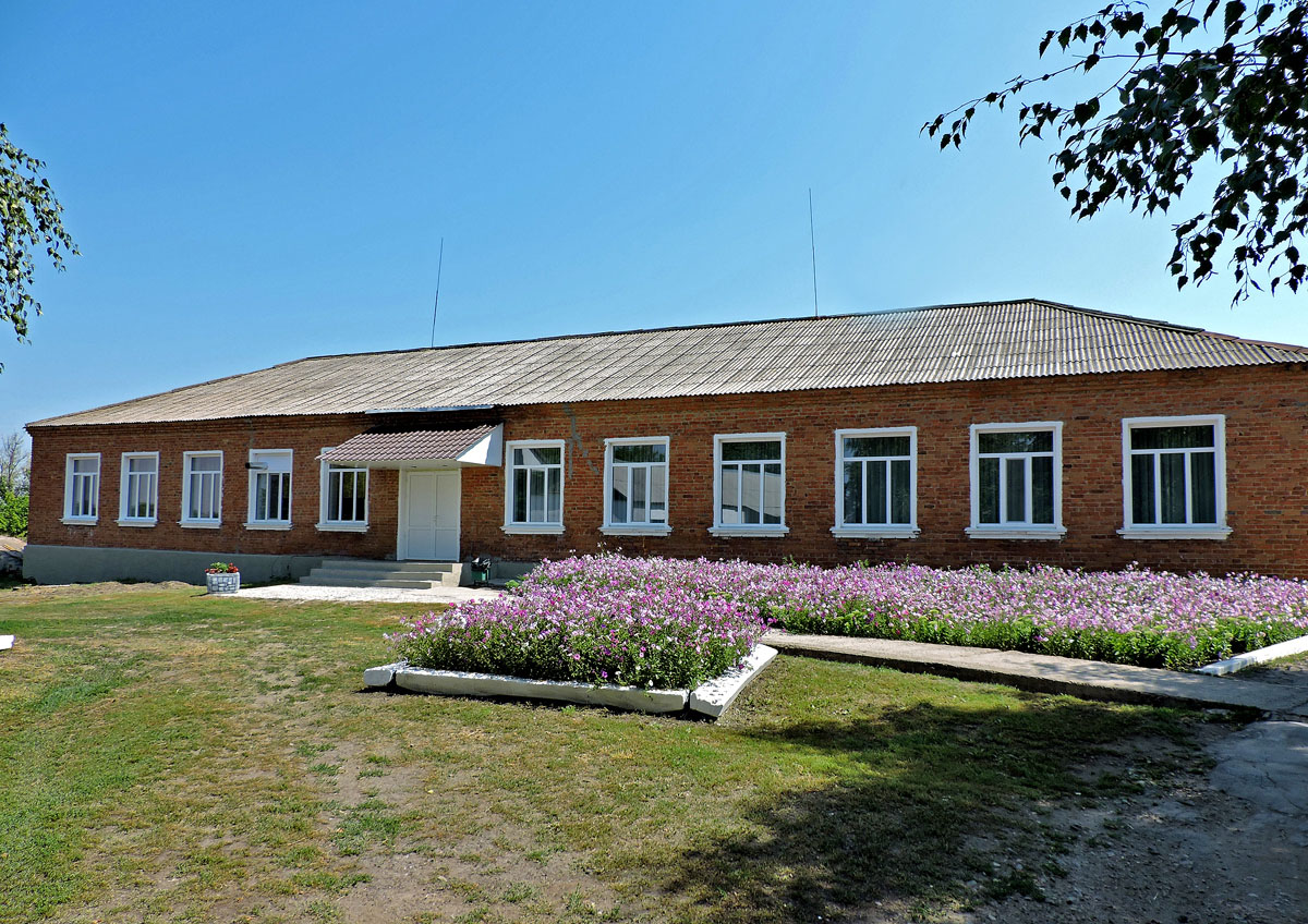 Кегичёвский район, прочие н.п., с. Андреевка, Школьная улица, 2А