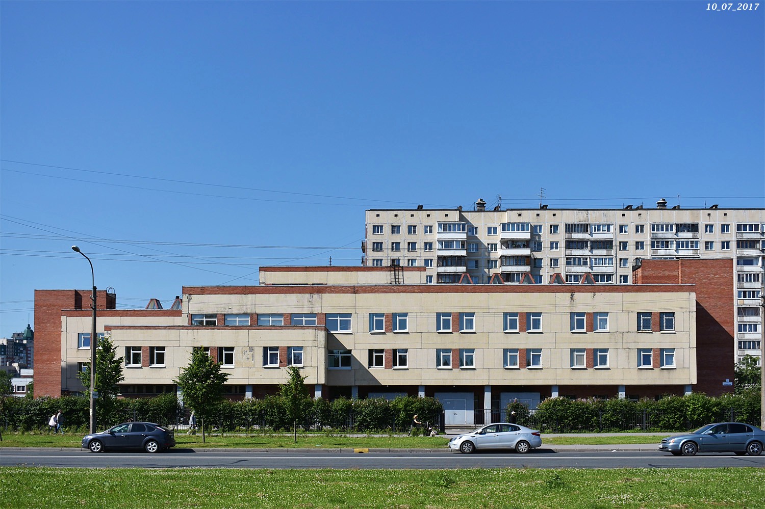 Санкт-Петербург, Улица Коммуны, 32 корп. 1