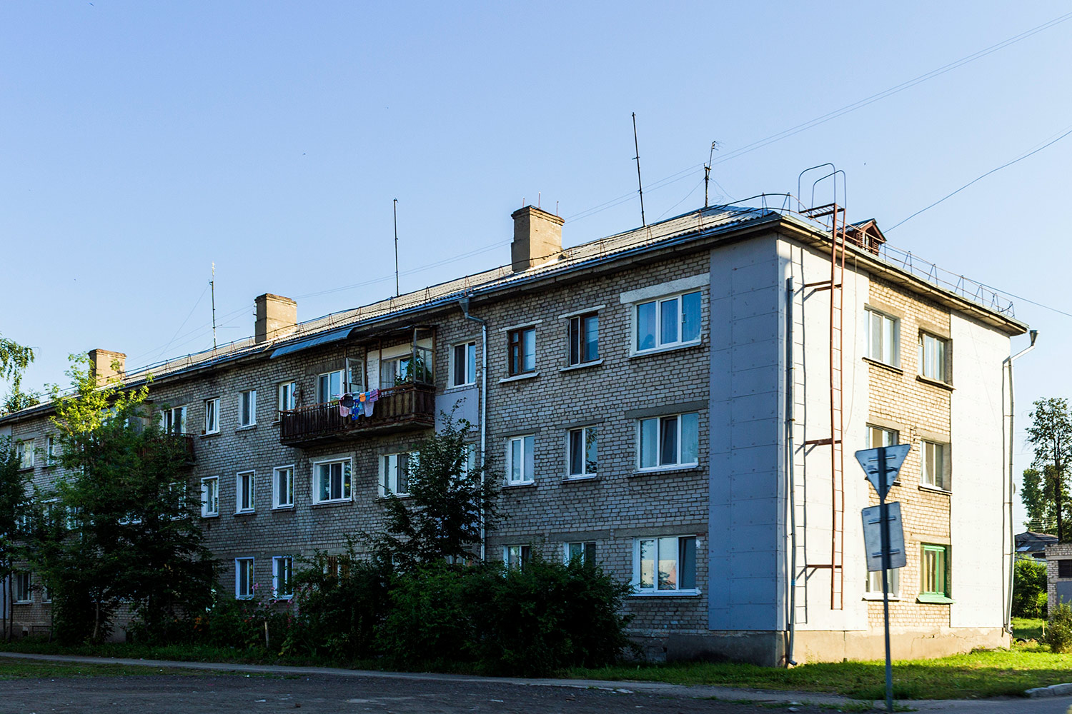 Димитровград, Улица 50 лет Октября, 96