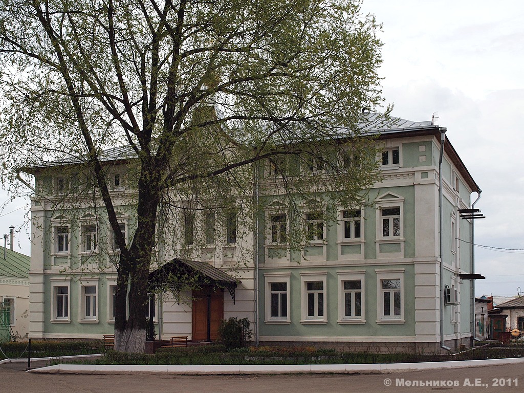 Переславль-Залесский, Улица Гагарина, 43 (Сестринский корус)