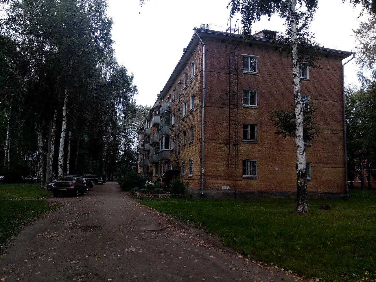 Глазов, Парковая улица, 16