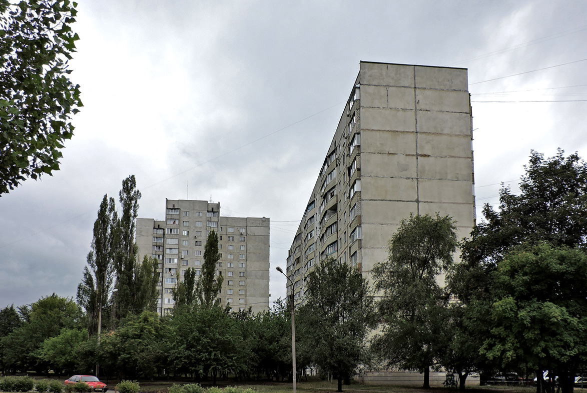 Харьков, Улица Луи Пастера, 324; Роганская улица, 132
