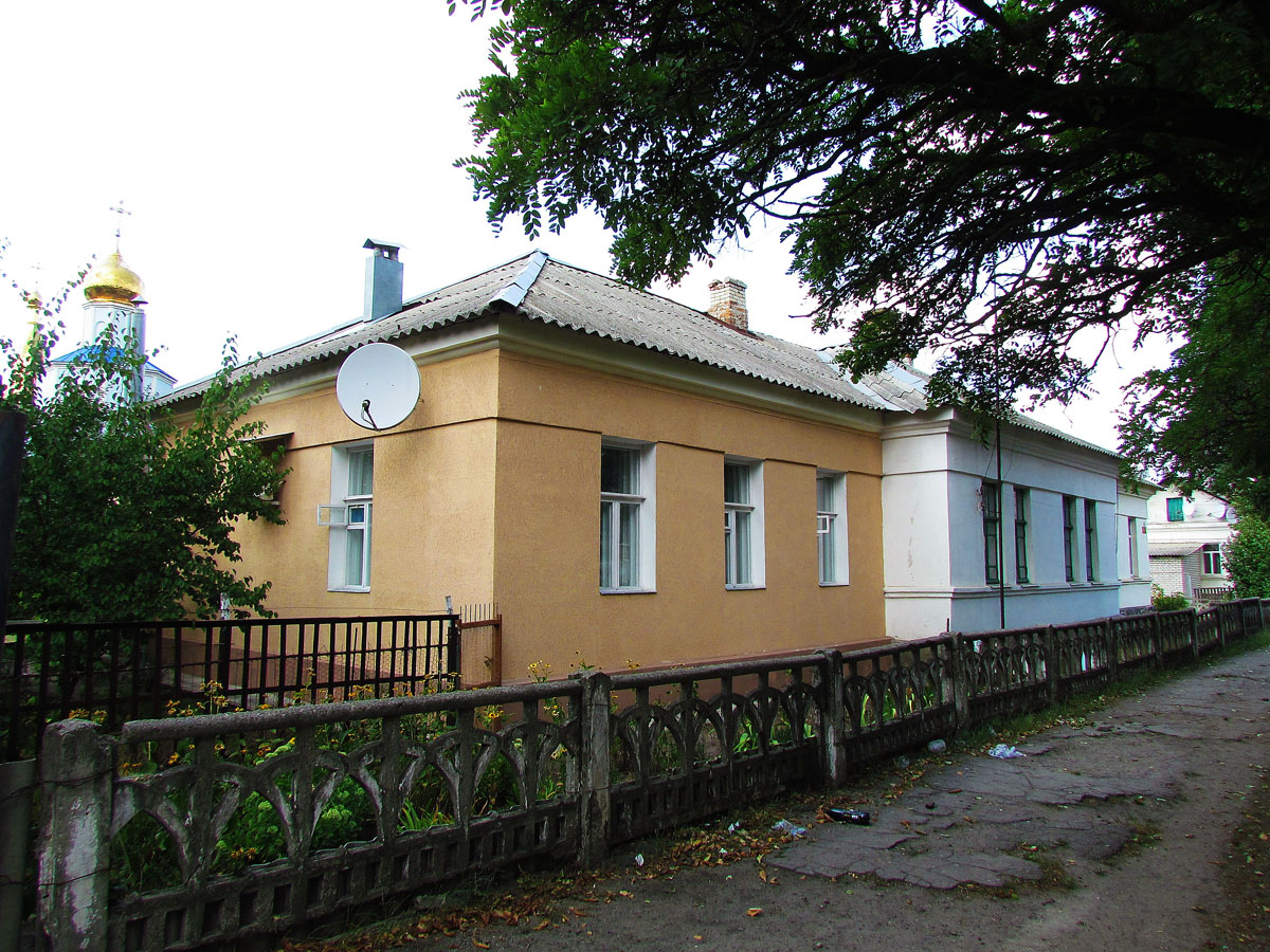 Купянск-Узловой, Центральная улица, 6